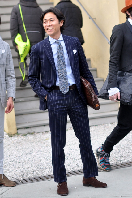 Suit-suede-shoes-Pitti-Uomo-The-Journal-of-Style-2