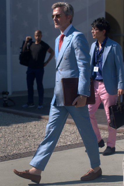 Firenze-Pitti-blue-suit-The-Journal-of-Style-1