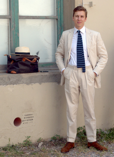 Colonial-white-linen-suit-The-Journal-of-Style