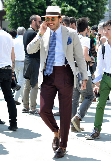 Pitti-Uomo-Phone-Summer-The-Journal-of-Style-1