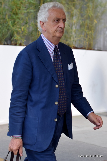 Old-mens-style-blue-suit-Pitti-Uomo-The-JOurnal-of-Style